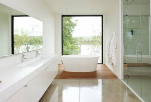 white-tub-window-