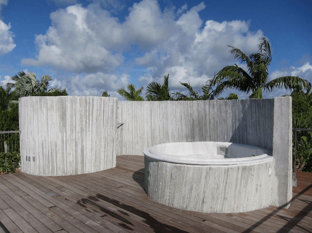 Miami-Hot-Tub