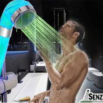 men-led-senziny-shower